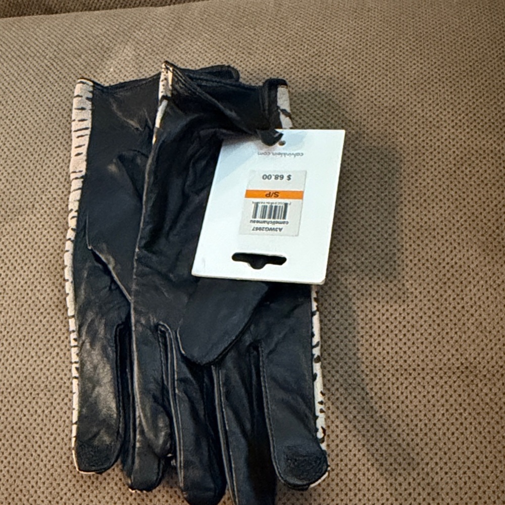 Calvin Klein Women’s Snakeskin Leather Driving Gloves (S) New - Picture 3 of 6
